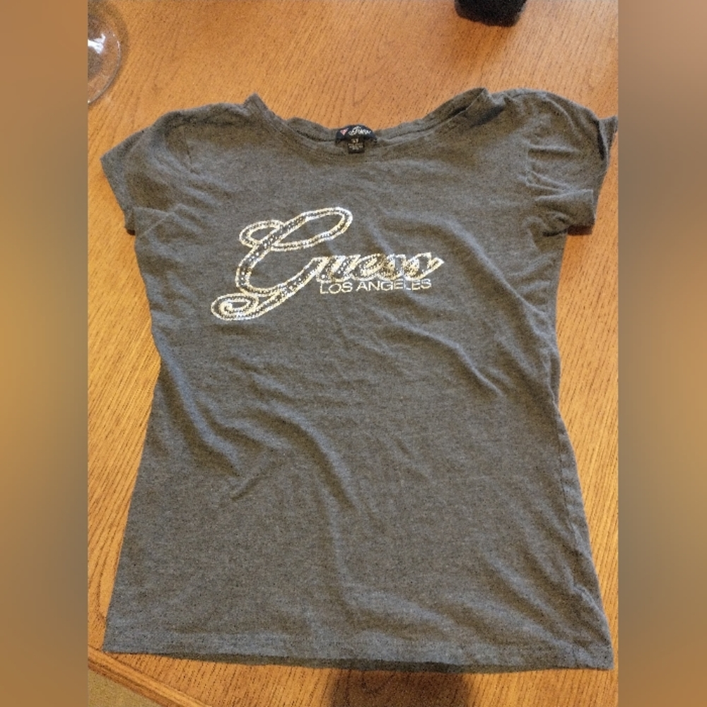 Guess t shirt